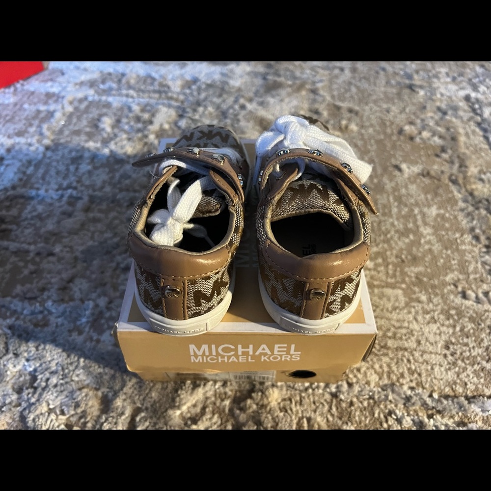 Toddler Girl Michael Kors Sneakers.